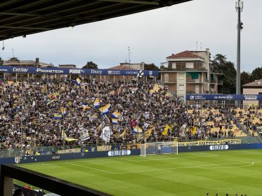 Il Parma dura un tempo e poi sparisce dal campo: l’Udinese ribalta tutto e vince 2-3